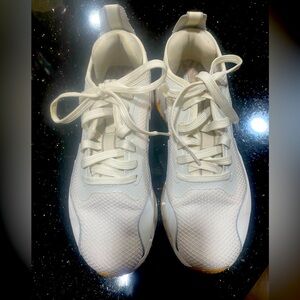 Reebok women sneakers, size 8.5 white
